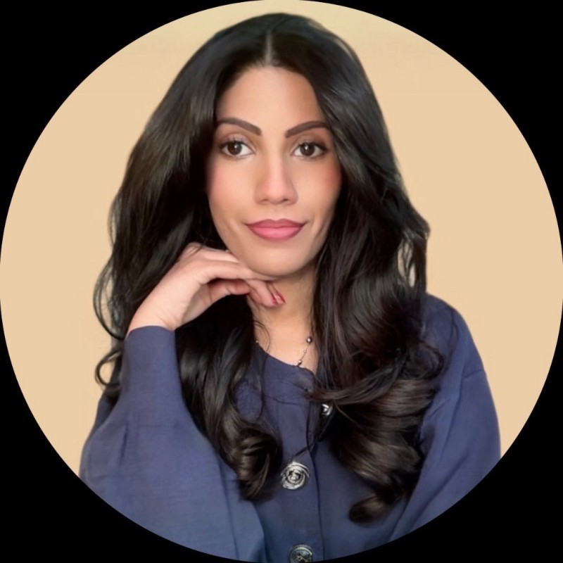 Portrait of Mina Abdulla, founder of Genee and AI After 5